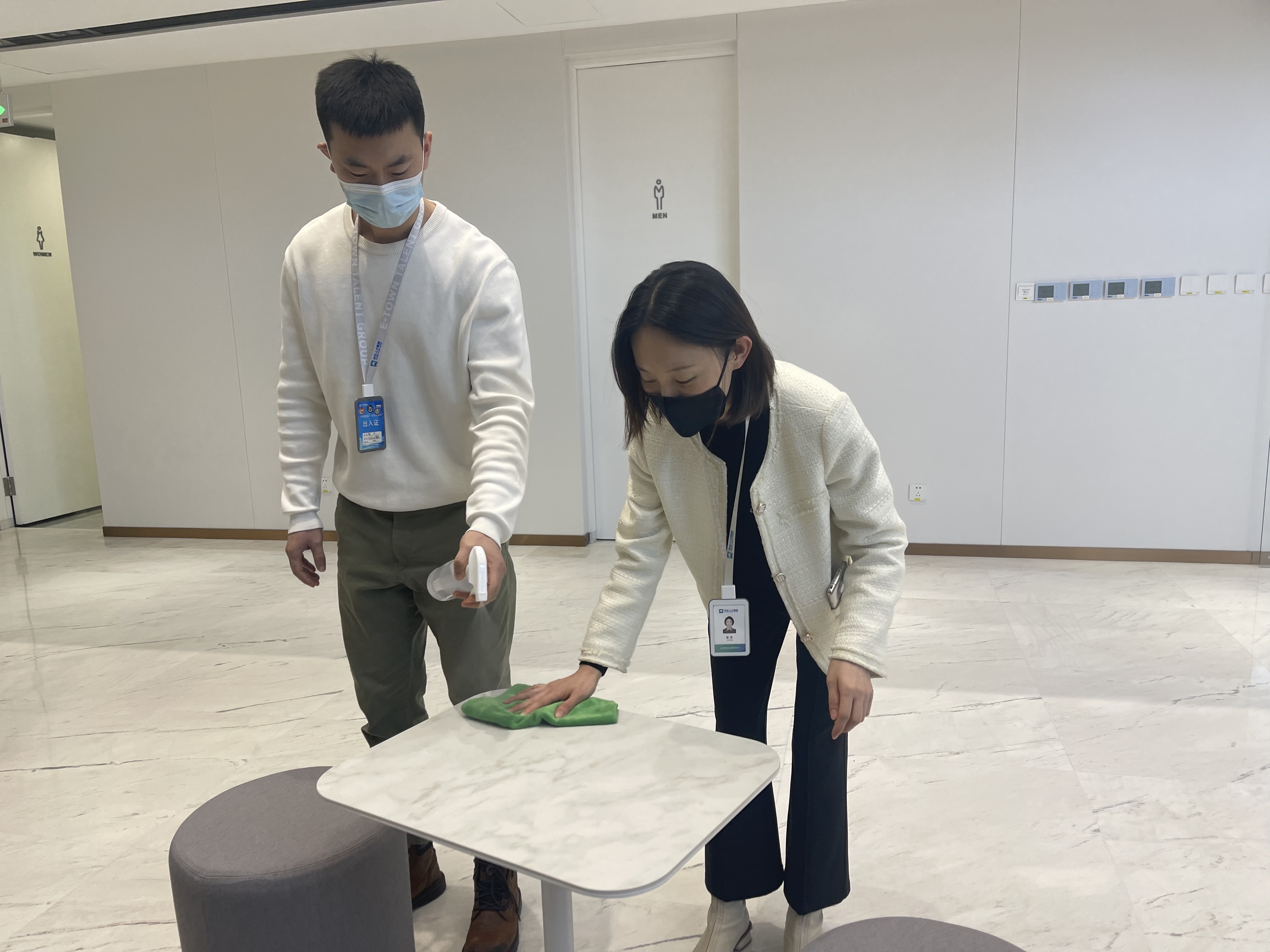 “疫”尘不染，，亦庄DG视讯集团开展“爱国防疫卫生”活动